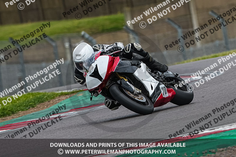 donington no limits trackday;donington park photographs;donington trackday photographs;estoril;event digital images;motorbikes;no limits;no limits trackdays;peter wileman photography;portugal;trackday;trackday digital images;trackday photos